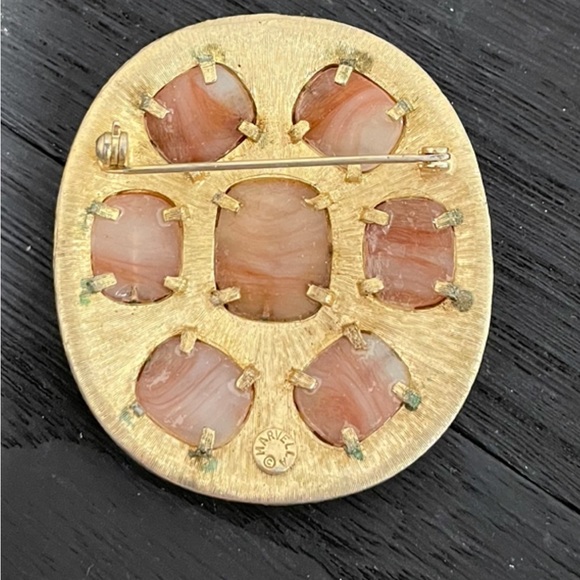 Vintage Marvella gold tone and apricot agate oval brooch pin over 2” mod boho - Picture 6 of 8